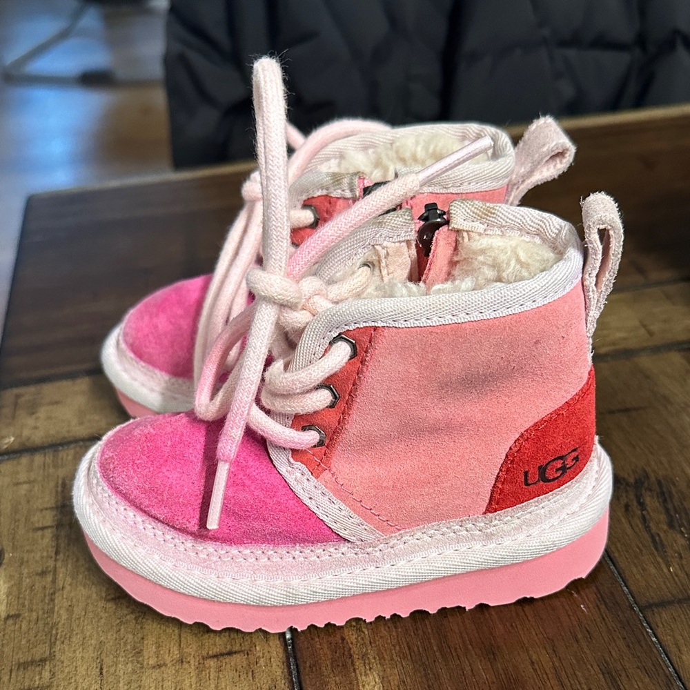 UGG Kids Boots in Pink and Red